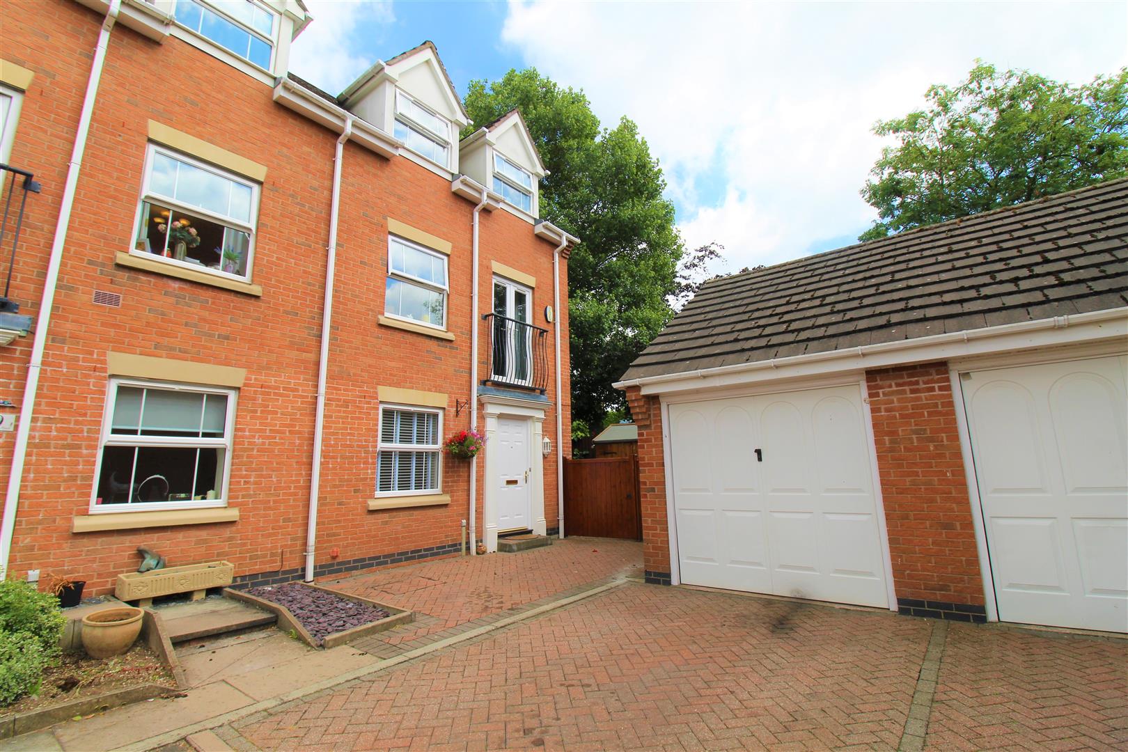 Moreton Place, Scholar Green, Stoke-On-Trent